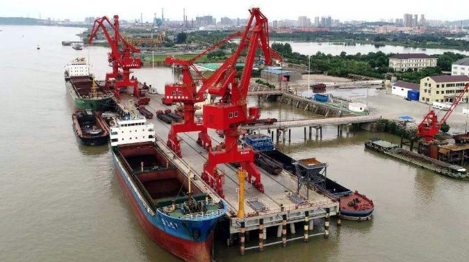 镇江概述露天料场港口封闭问题的实行方法